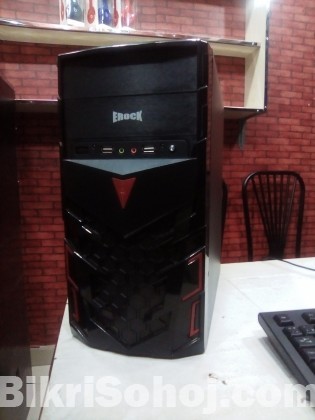 Gigabyte 3GB Ram, 500 GB WD HDD